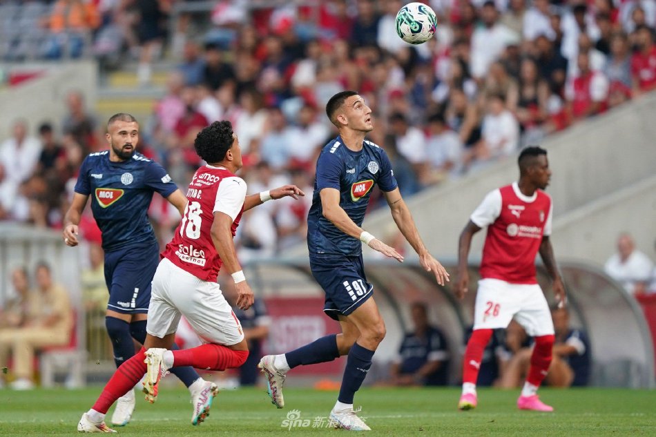 终是争冠绊 终是争冠绊