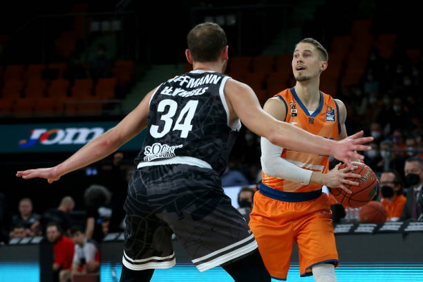 他们就在中 他们就在中